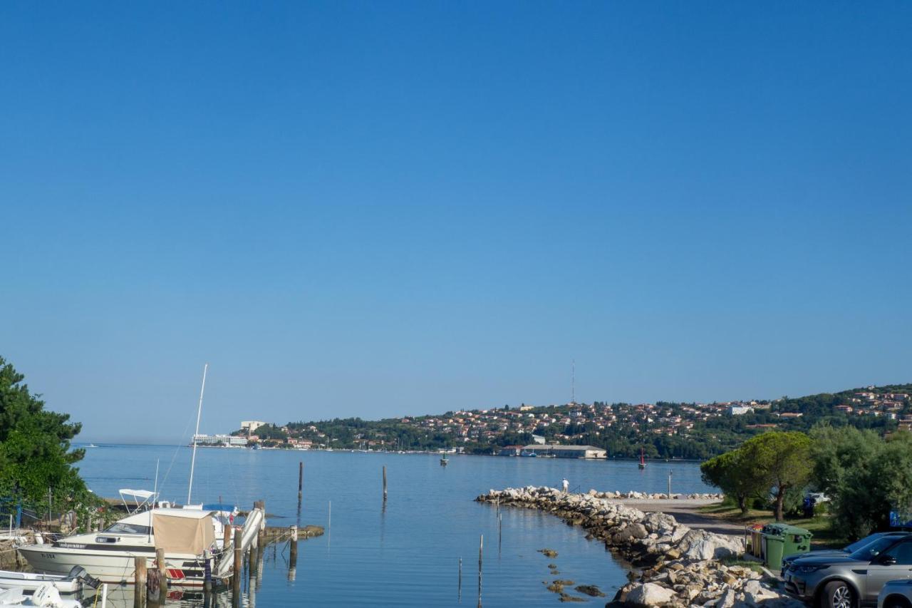 Star 1 Floating House, Marina Portoroz Villa Exterior photo